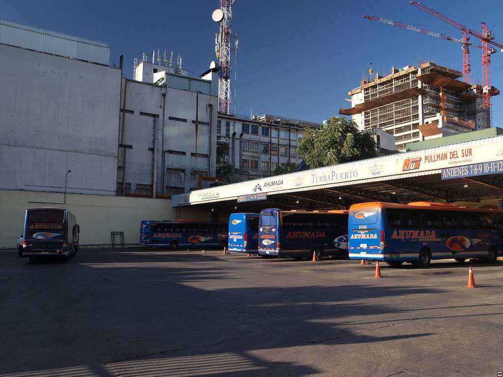 Santiago - autobusak Los Heroes.jpg